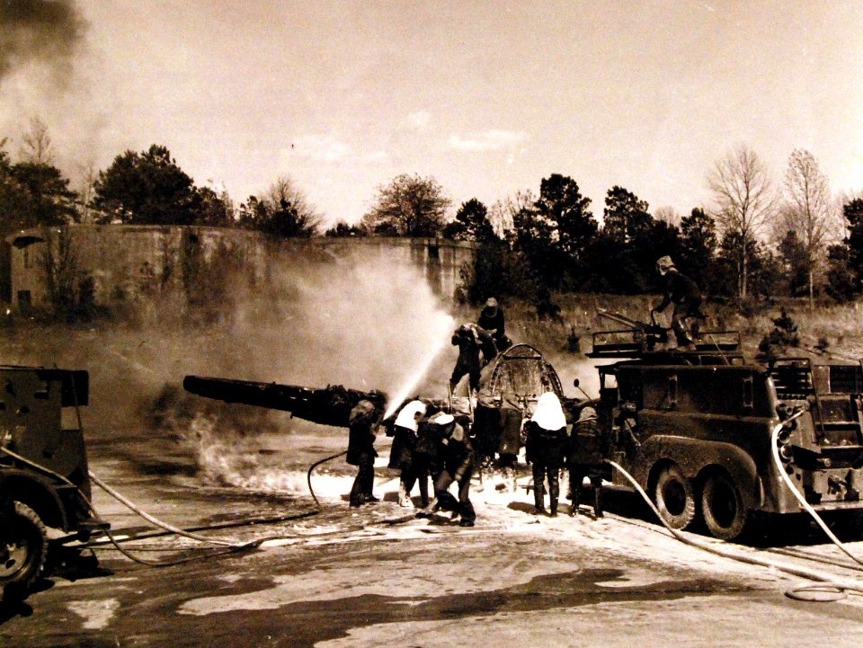 330-PS-1341 (USN 706233) (18892671361)