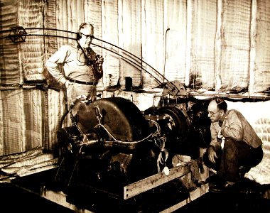 330-PS-1896 (USN 708245) (18703660649)