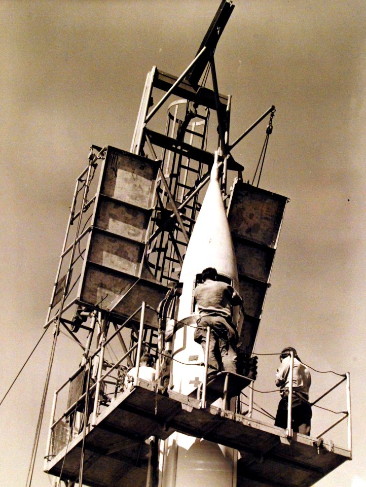 330-PS-285-3 (19320091183)