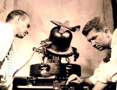 330-PS-2560 (USN 703638) (17908044711)
