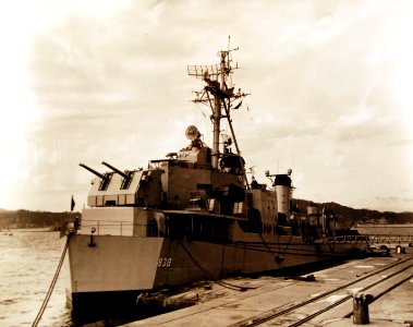 330-PS-2419 (USN 708461) (18156598412)