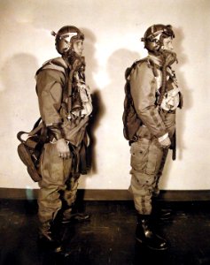 330-PS-3007 (USN 446565) (17597711175)