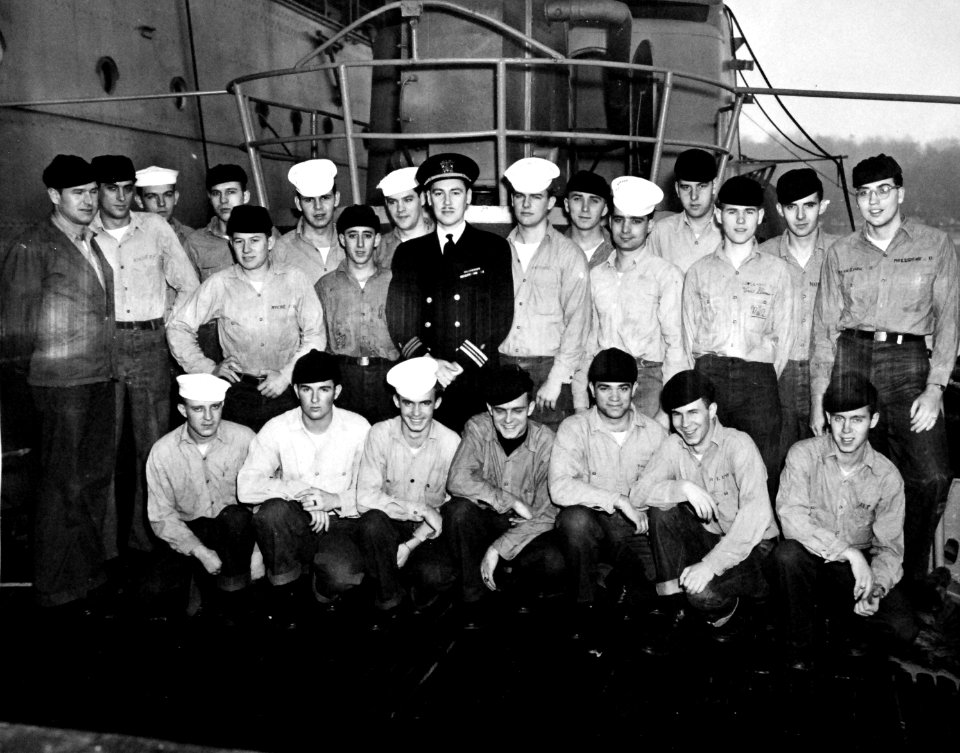 330-PS-3184 (USN 708797) (17392483675)