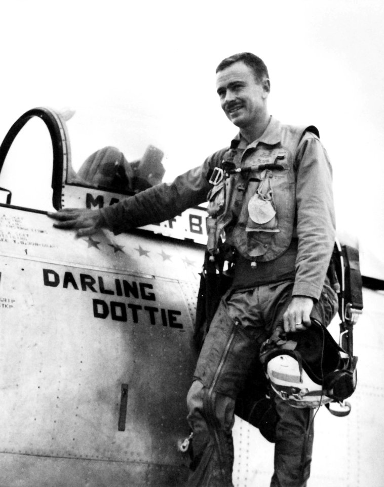 330-PS-6004 (USMC A 348323) (17046275928)