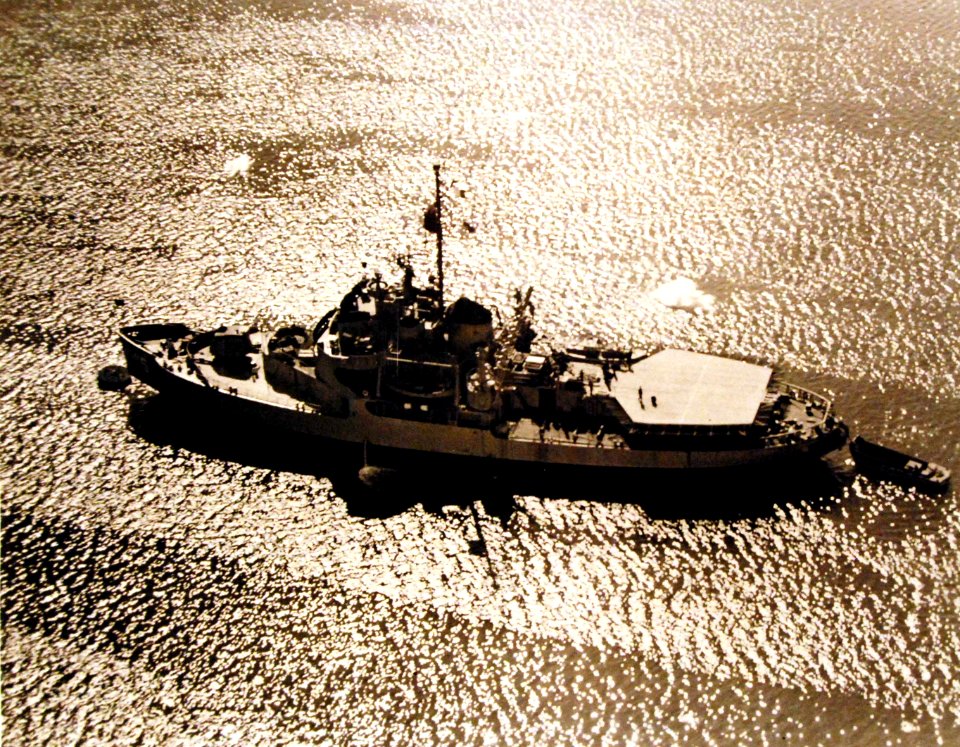 330-PS-6008 (USN 483600) (17234040665)