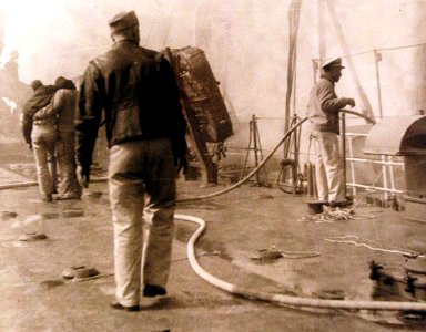 330-PS-6135 (USN 708976) (17046245188)
