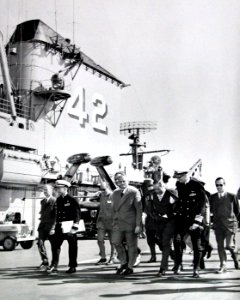 330-PS-6304 (USN 709043) (16536742123)