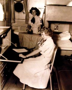330-PS-6215 (USN 709038) (17233437651)