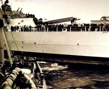 330-PS-84 (USN 707582) (20517083170)