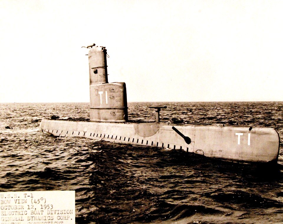 330-PS-6519 (USN 630975) (16870940647)