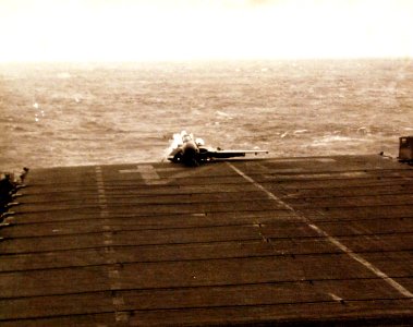 330-PS-6613 (USN 709154) (17052360386)