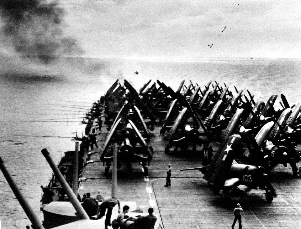 330-PS-733 (USN 710024) (19523905886)