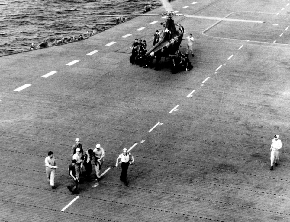 330-PS-733 (USN 710025) (19543267382)