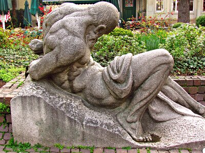 Sculpture monument figure