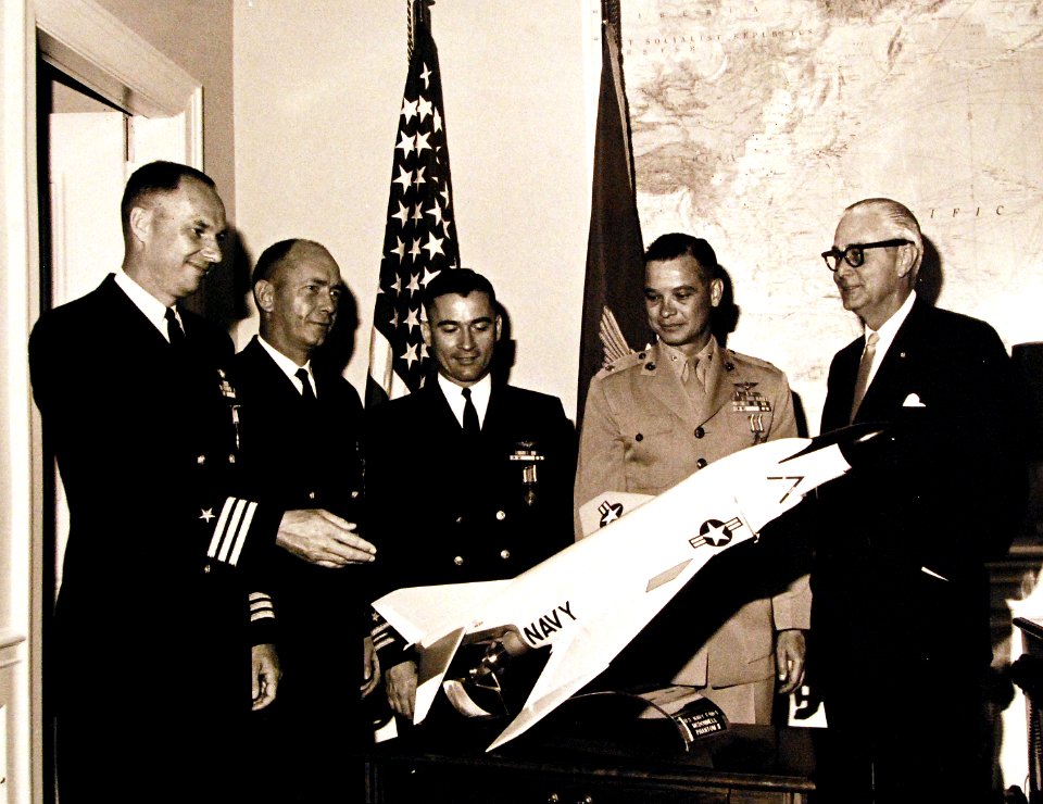 330-PSA-115-62 (USN 711069) (21649029998)