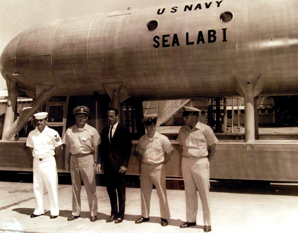 330-PSA-128-64 (USN 1096761) (22766938612)