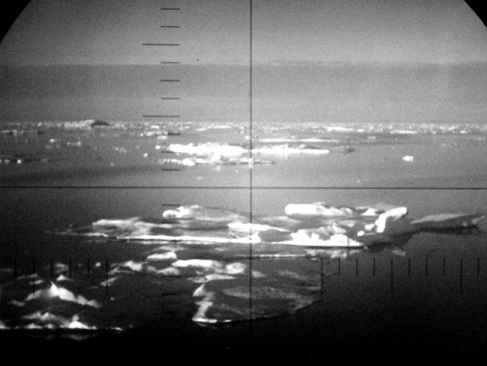 330-PSA-167-60 (USN 710774) (20674941294)