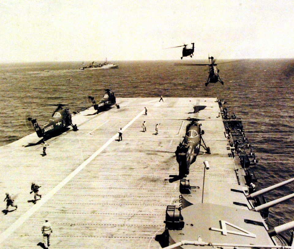 330-PSA-236-61 (USN 1041022) (21463409878)