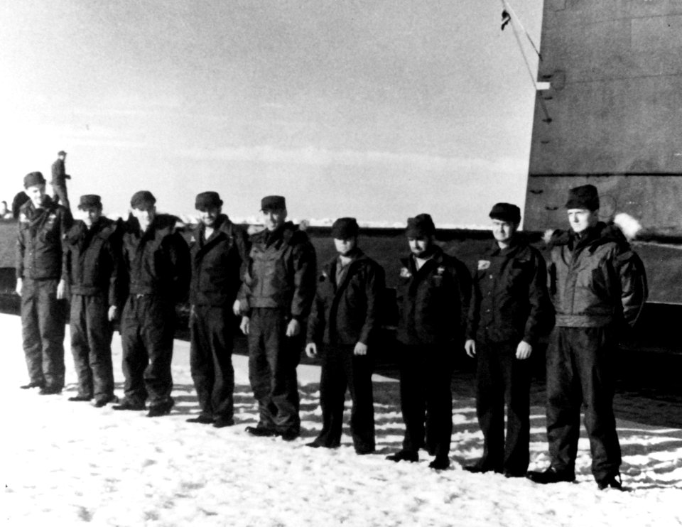 330-PSA-237-62 (USN 711124) (21396350704)