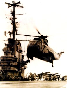 330-PSA-236-61 (USN 1054600) (21464341619)
