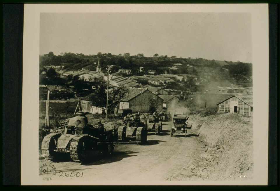 337th Co, 13 Bat 505th Reg-French tanks passing thru Rampont, Fr. Oct 10-18 - Signal Corps U.S.A. LCCN2001696197