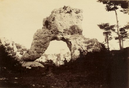 36. Montpellier-le-Vieux, Cirque des Amats, la Porte de Mycènes (James Jackson, 1888)