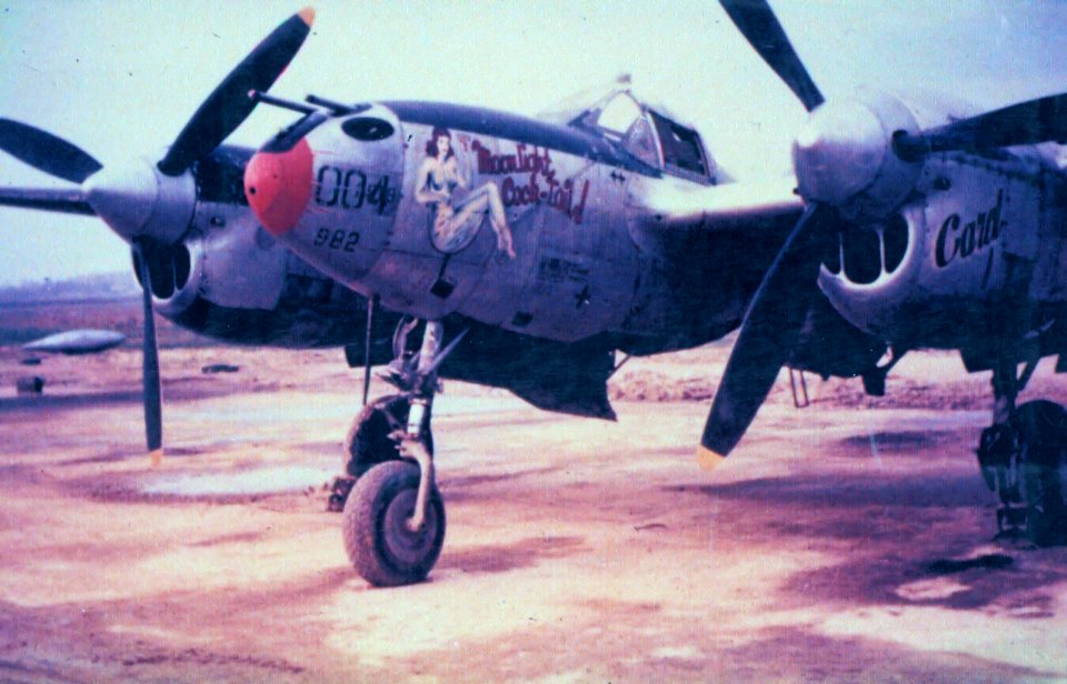 367th FG P-38 392d FS 42-68004