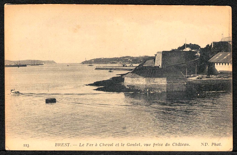 3Fi089 074 Brest ca 1900 batterie du fer à cheval