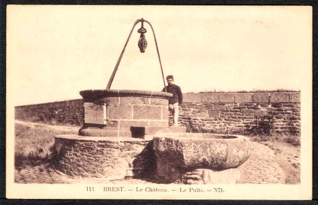 3Fi089-051 Le chateau de Brest