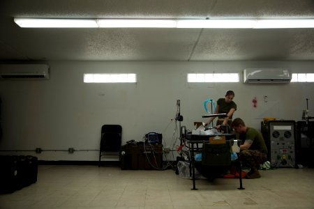 3rd Medical Battalion Sailors prepare intensive care unit for USS Roosevelt Sailors 200405-M-RB959-1156 (49773881243)