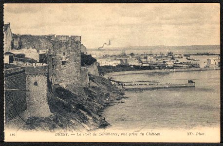 3Fi089-052 Le chateau de Brest