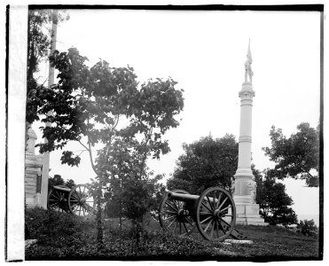 3rd Maryland Infantry, U.S.A. & Latrobe's Battery, C.S.A. monument, Chattanooga, Tennessee LOC npcc.00036