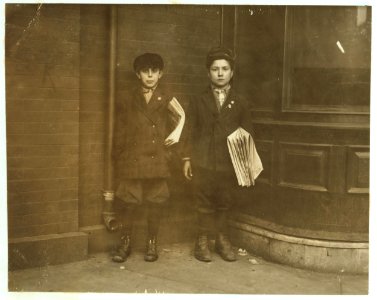 4 P.M. Right - Frank Pristare, 456 Sixth St. 11 years old. Work 'ain't good. Sells to a half-dozen customers, and a few extras. Spends all his money. Left - Chas. Ciensola, 115 Grand St. 14 LOC nclc.03831
