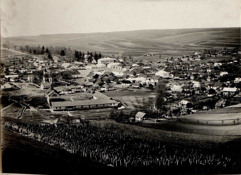 3teiliges Panorama Narajow Sitz des XXV.Korpskommandos (BildID 15528912)