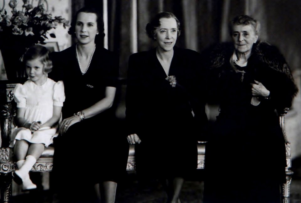 4 generations of the Royal Family