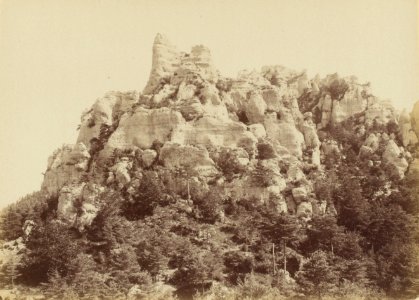 41. Paroi orientale de l'entrée du Cirque de Madas, à gauche la vallée de la Jonte (James Jackson, 1888)
