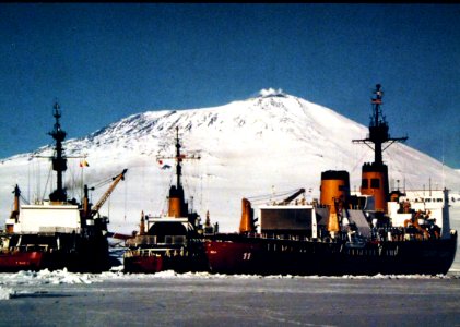 428-GX-K-129186 (28571509275)
