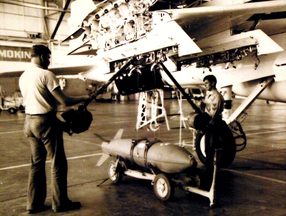 428-GX-USN 1140576 Box 873 (23522500772)