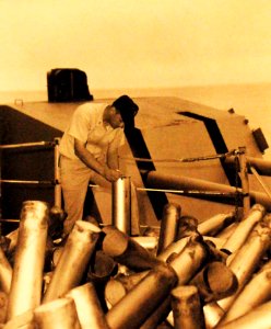 428-GX-USN 1141176 (29935423454)