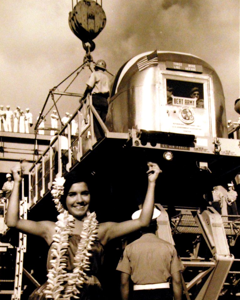 428-GX-USN 1142565 (25195036413)