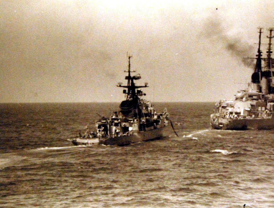 428-GX-USN-1143789 (26776558626)