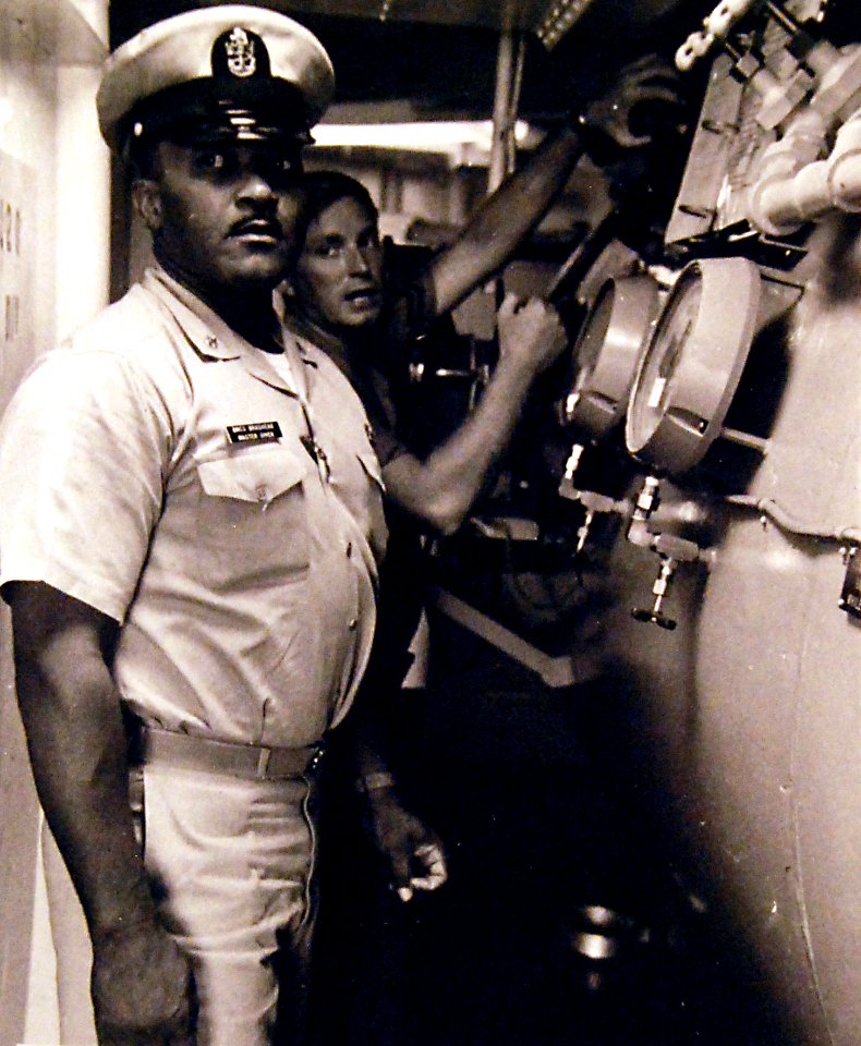 428-GX-USN 118925 (26873409821)