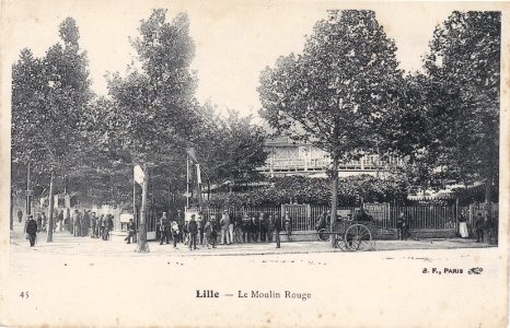 45 Lille — Le Moulin Rouge