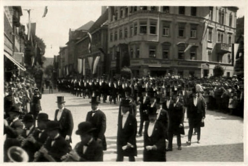 450. Jubiläum der Universität Tübingen - Festzug in der Wilhelmstarße 25.7.1927 (AK)