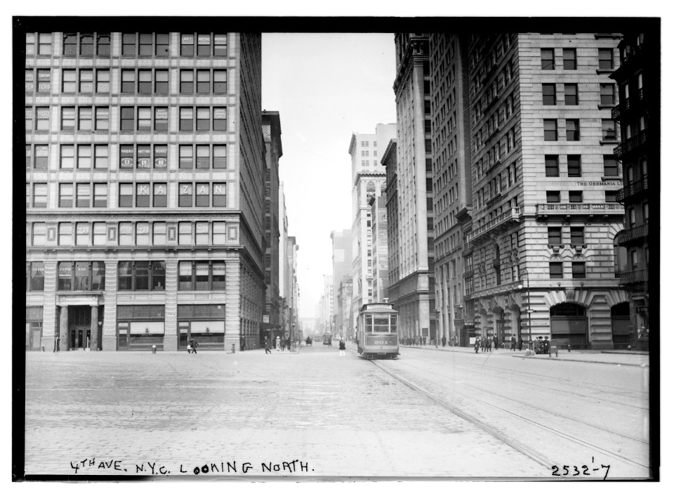 4th Ave. N.Y.C. looking north LCCN2014691122