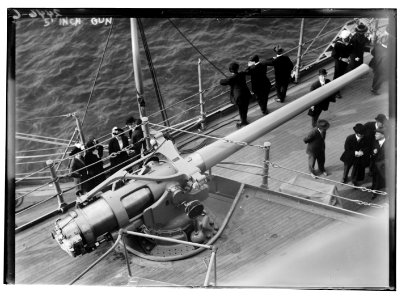 5 inch gun LCCN2014690821