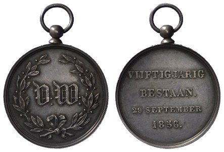 50-jarig bestaan van de Maatschappij V.W. de Kunst en Wetenschap bevorderende, draagpenning t.n.v. W. Grebner (1858), objectnr PA 2442