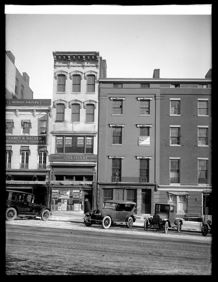 517-19 13 St., (Washington, D.C.) LCCN2016823903