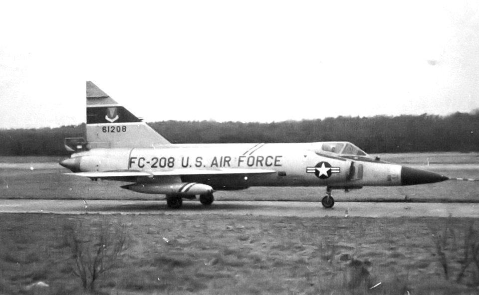 526th Fighter-Interceptor Squadron Convair F-102 Delta Dagger 56-1208