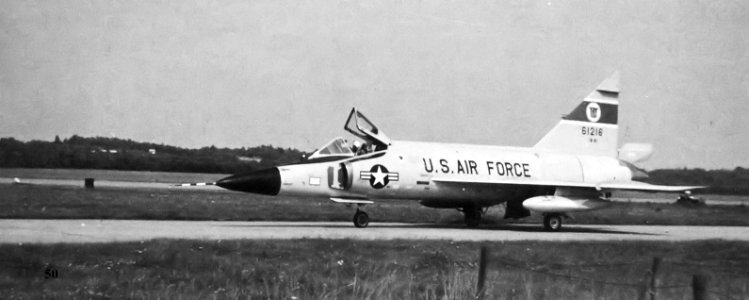 525th Fighter-Interceptor Squadron Convair F-102 Delta Dagge 56-1216